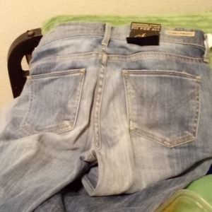C of H Blue Jeans NWT - Size 25